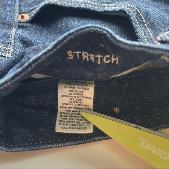 American Eagle Stretch frayed hem size 8 - Picture 3 of 10